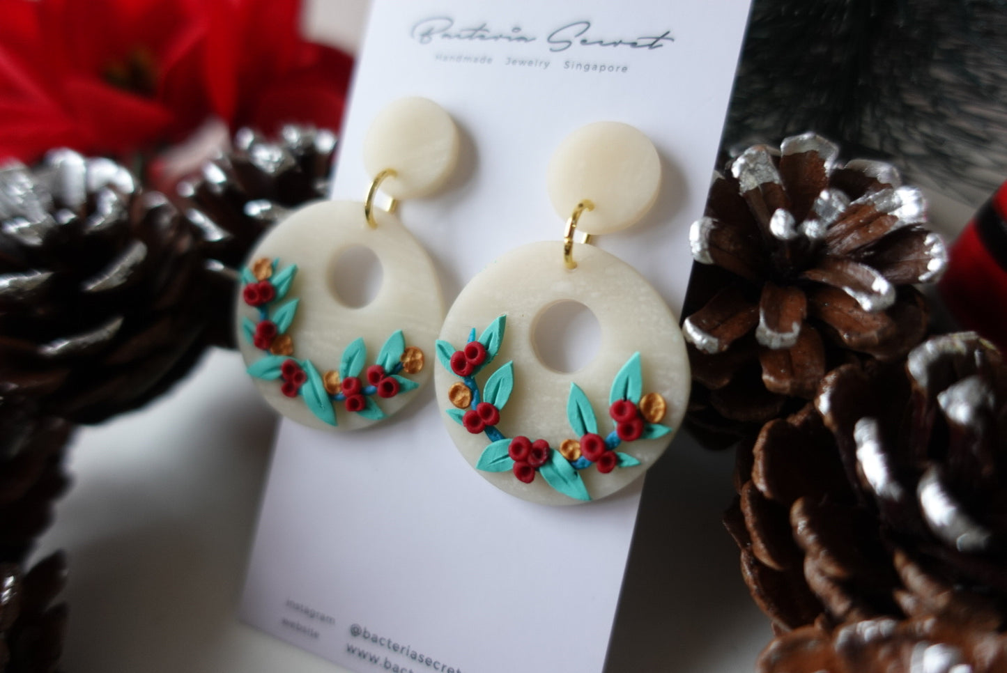 Christmas Wreath Polymer Clay Earrings 3.1